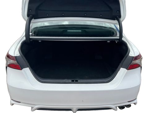 Used 2023 Toyota Camry SE FWD image 19