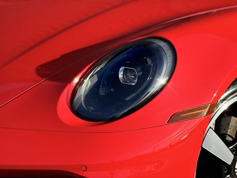 Certified 2025 Porsche 911 Carrera T RWD image 16