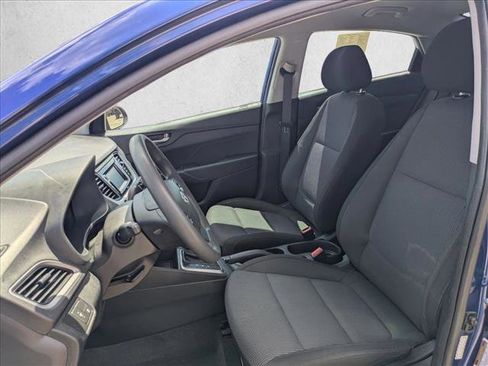 Used 2022 Hyundai Accent SE FWD image 10