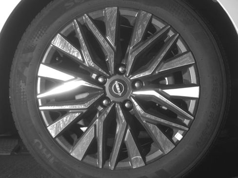 Used 2025 Nissan Altima 2.5 SV FWD image 13