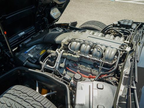 Used 1990 Chevrolet Corvette ZR-1 RWD image 25