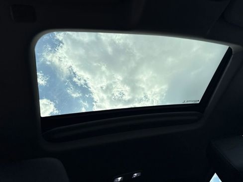 Used 2019 GMC Sierra 1500 Denali w/ Driver Alert Package II image 8