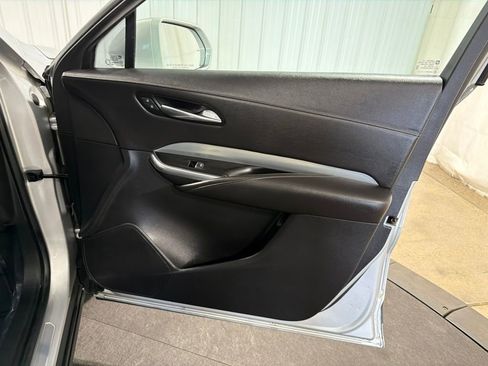 Used 2019 Cadillac XT4 Premium Luxury AWD/4WD image 18