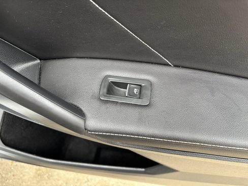 Used 2024 Volkswagen Tiguan SE R-Line image 31