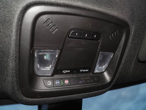 Certified 2023 Chevrolet Traverse LT image 36