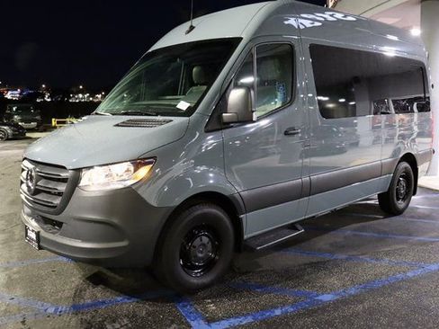 Used 2023 Mercedes-Benz Sprinter 2500 image 5