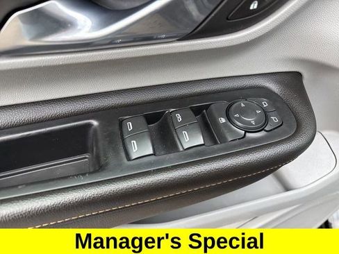 Used 2020 GMC Terrain SLT image 14