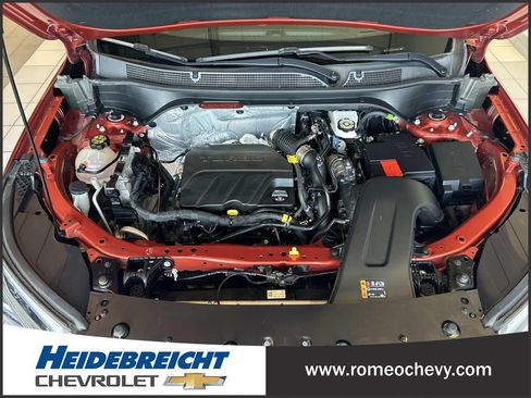 Used 2024 Chevrolet Trax LT w/ Driver Confidence Package FWD image 9