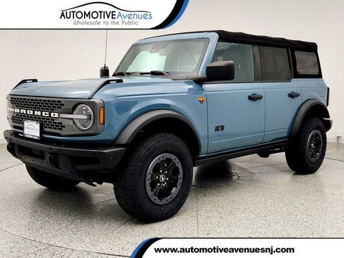 Used 2021 Ford Bronco Badlands image 1