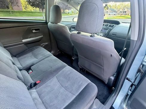 Used 2012 Toyota Prius V Two FWD image 17