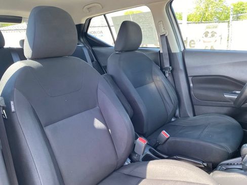 Used 2023 Nissan Kicks S FWD image 16