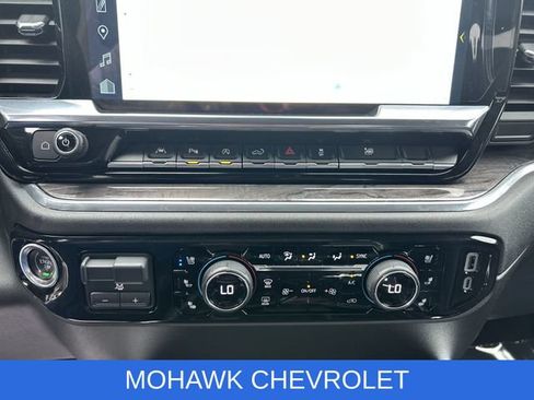 Certified 2024 Chevrolet Silverado 1500 LTZ AWD/4WD image 35