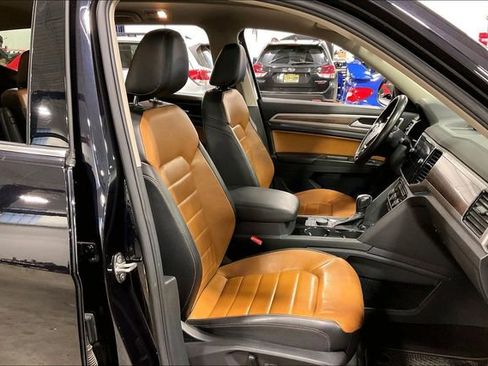 Used 2018 Volkswagen Atlas SEL Premium image 7
