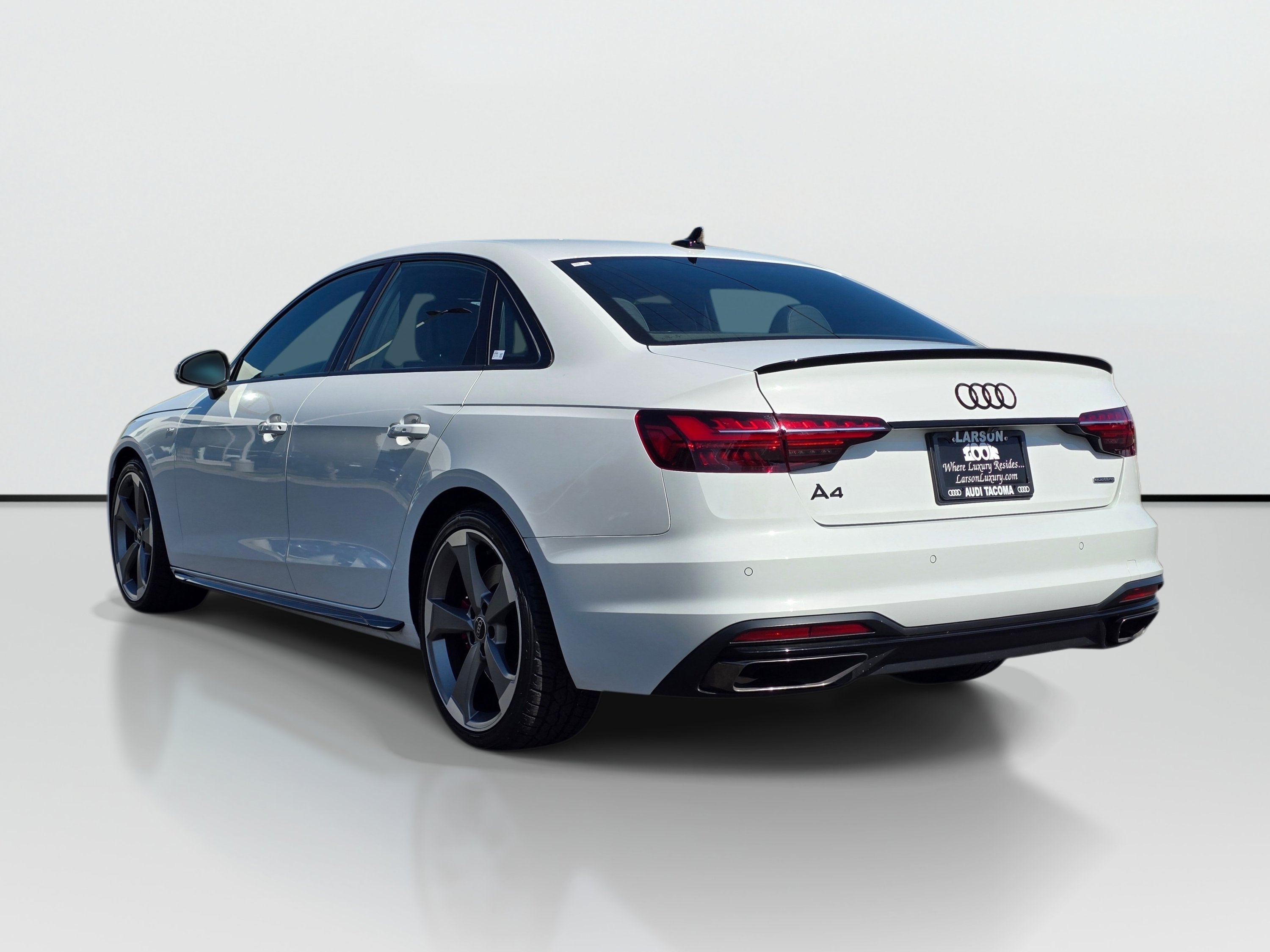 Used 2023 Audi A4 2.0T Premium Plus w/ Premium Plus Package AWD/4WD image 3