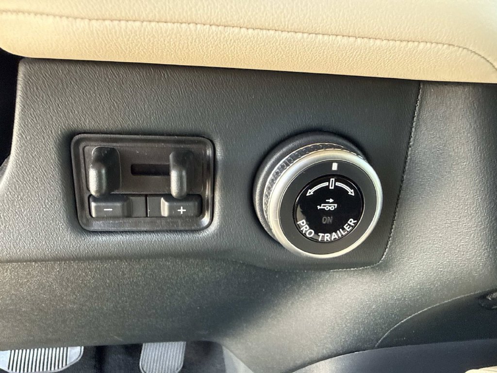 New 2027 Lincoln Navigator Reserve AWD/4WD image 30