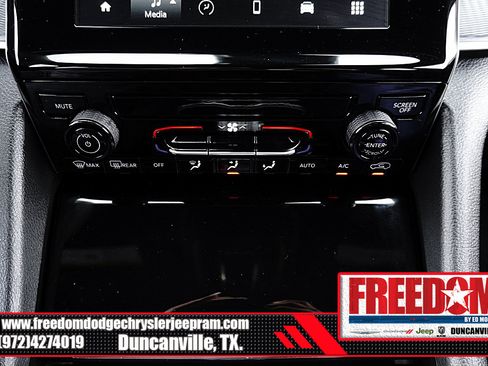 Certified 2025 Jeep Grand Cherokee L Laredo RWD image 24