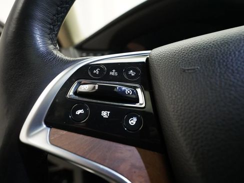 Used 2019 Cadillac Escalade Premium Luxury image 18