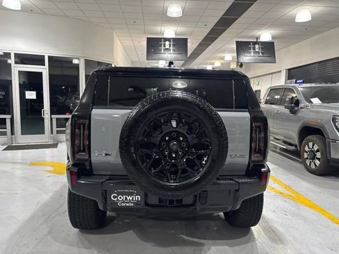 Used 2026 GMC Hummer EV SUV AWD/4WD image 7