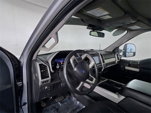 Used 2020 Ford F350 Lariat image 10
