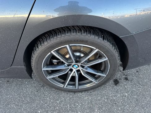 Used 2019 BMW 330i xDrive Sedan w/ Convenience Package image 11