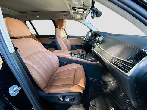 Certified 2022 BMW X7 xDrive40i w/ Premium Package image 31