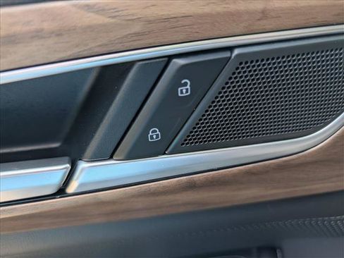 Certified 2024 Volkswagen Atlas SE AWD/4WD image 30