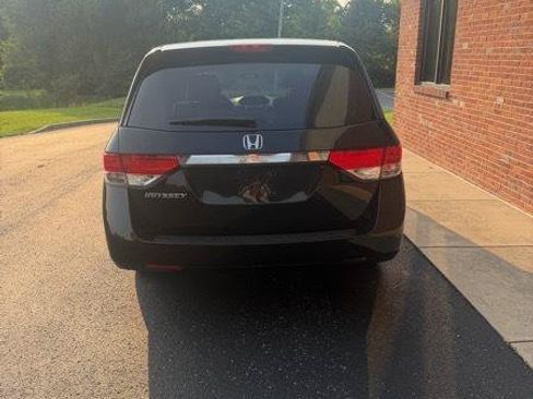 Used 2017 Honda Odyssey EX image 4