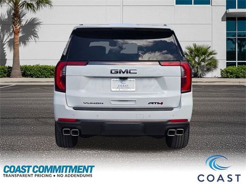 Used 2026 GMC Yukon AT4 Ultimate w/ LPO, Illumination Package image 7