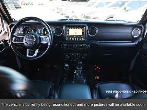 Used 2022 Jeep Wrangler Unlimited Sahara image 28