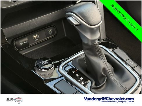 Used 2025 Kia Seltos S FWD image 18