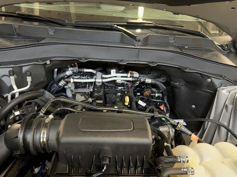 Certified 2023 Ford Explorer XLT image 2