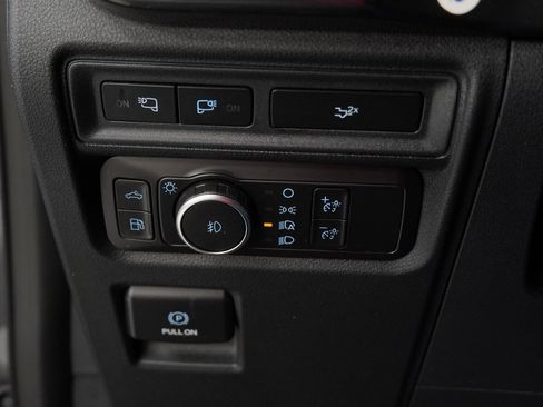 Used 2022 Ford F150 XLT w/ Equipment Group 302A High image 40