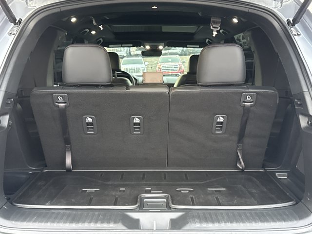 Used 2025 Honda Pilot Black Edition image 13