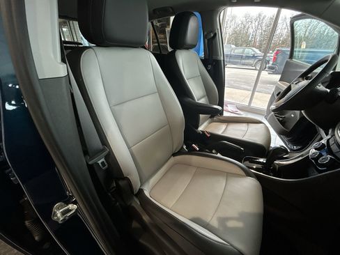 Used 2020 Chevrolet Trax Premier image 22