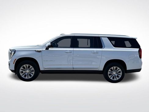 New 2026 GMC Yukon XL Denali w/ Sun & Power Step Package AWD/4WD image 3