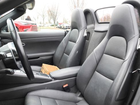 Used 2021 Porsche 718 Boxster image 31