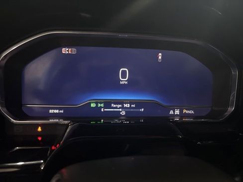 Used 2025 Chevrolet Silverado 2500 LT w/ Convenience Package image 27