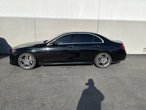 Used 2018 Mercedes-Benz E 300 image 2