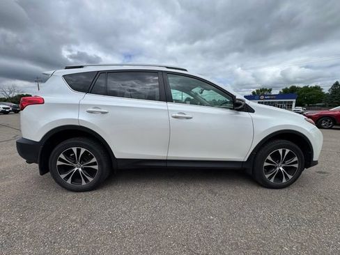 Used 2015 Toyota RAV4 Limited w/ Technology Package AWD/4WD image 8