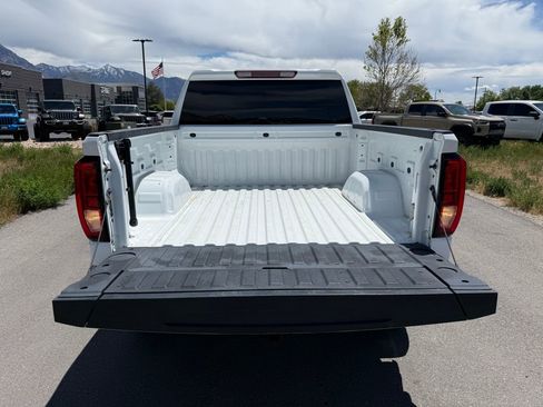 Used 2023 GMC Sierra 1500 SLE AWD/4WD image 14