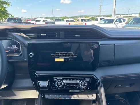 New 2026 GMC Sierra 1500 AT4 w/ AT4 Premium Package AWD/4WD image 23