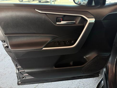 Used 2022 Toyota RAV4 XLE Premium FWD image 20