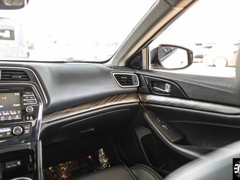 Used 2016 Nissan Maxima Platinum FWD image 36
