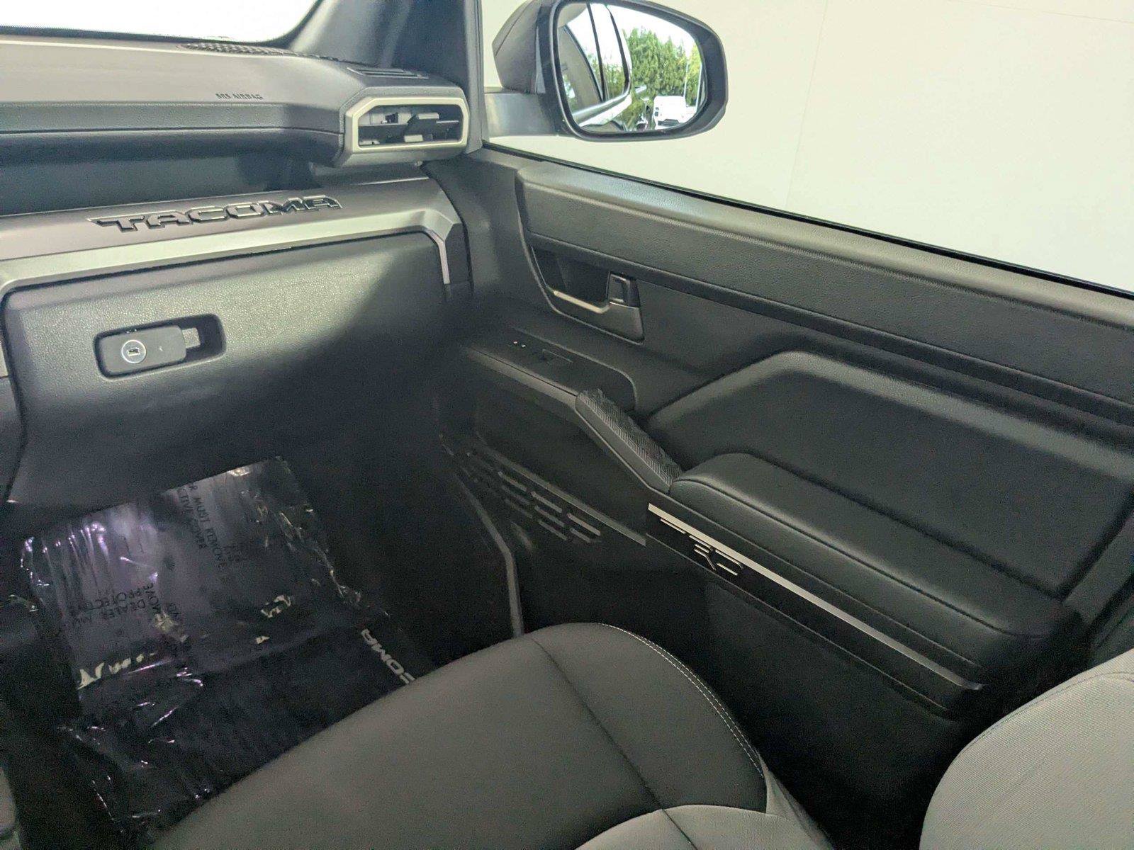 Certified 2025 Toyota Tacoma TRD Sport AWD/4WD image 36