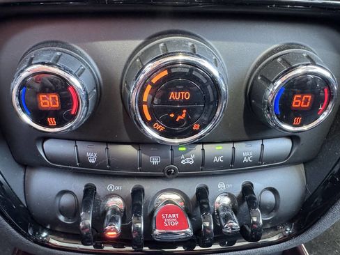 Used 2017 MINI Cooper Clubman image 13