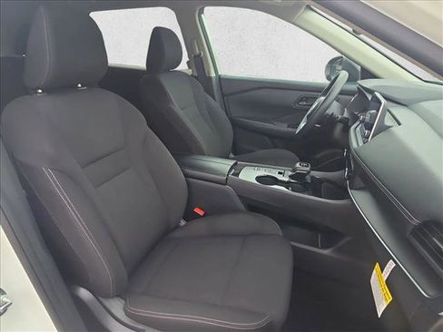 Used 2024 Nissan Rogue S FWD image 28