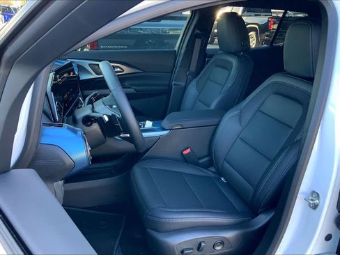 New 2026 Chevrolet Equinox EV LT AWD/4WD image 9