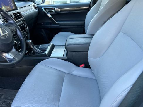 Used 2023 Lexus GX 460 w/ Black Line Special Edition AWD/4WD image 10