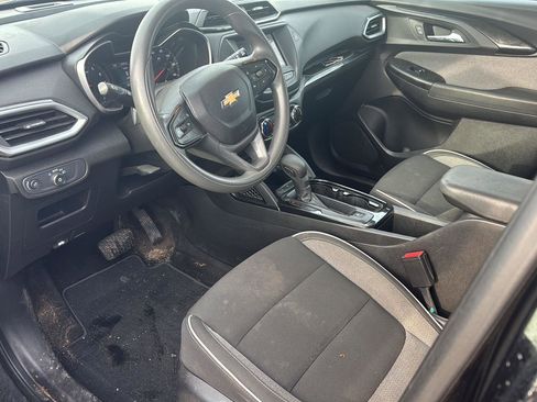 Used 2021 Chevrolet TrailBlazer LS image 11