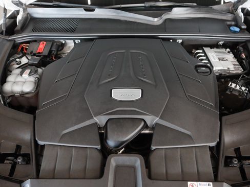 Certified 2023 Porsche Cayenne image 25